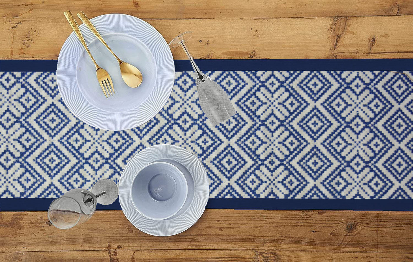 Rhombus flower Table Runner