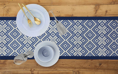 Rhombus flower Table Runner