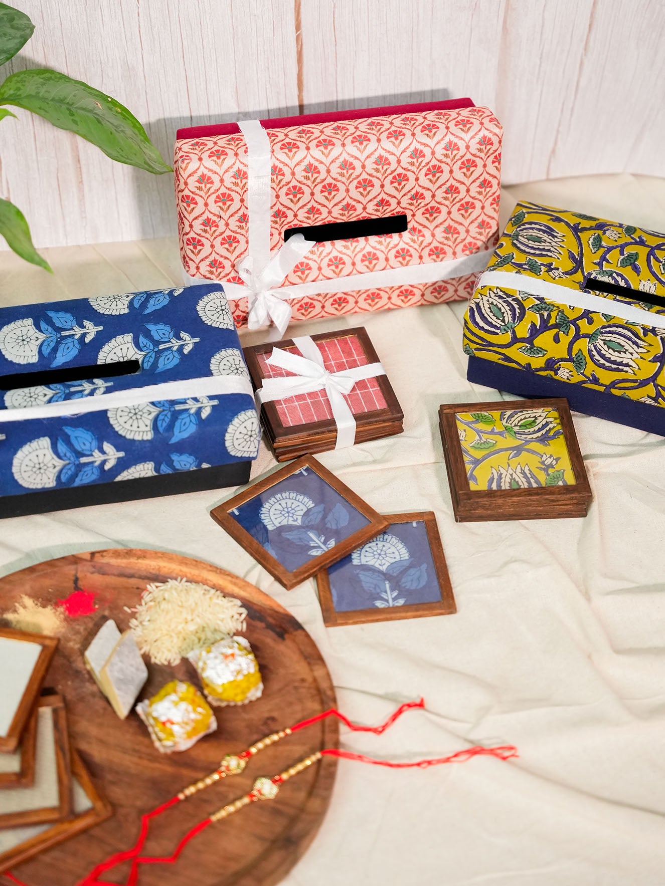 Perfect Matches: Stylish Tissue Box with Coaster Sets