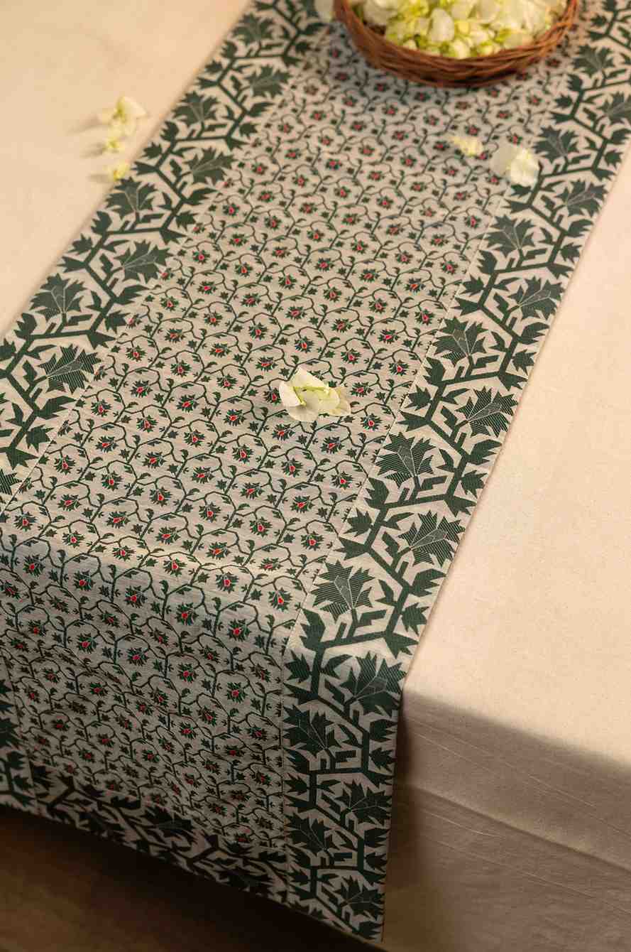 Forest Bloom – Handwoven Botanical Table Runner