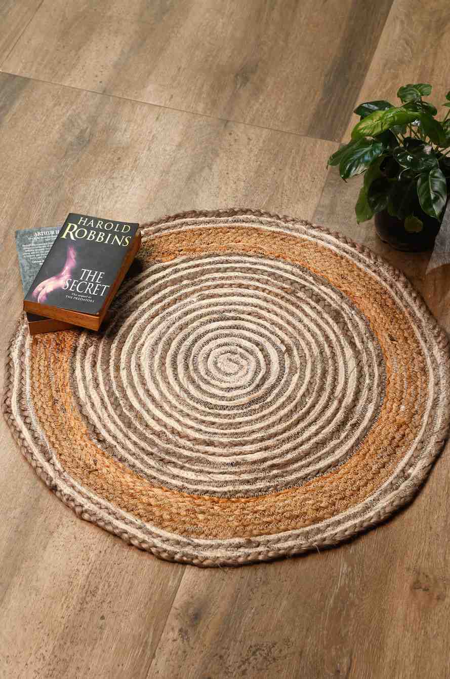 Golden Orbit – Eco-Friendly Round Carpet