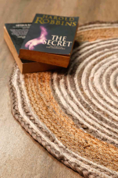 Golden Orbit – Eco-Friendly Round Carpet