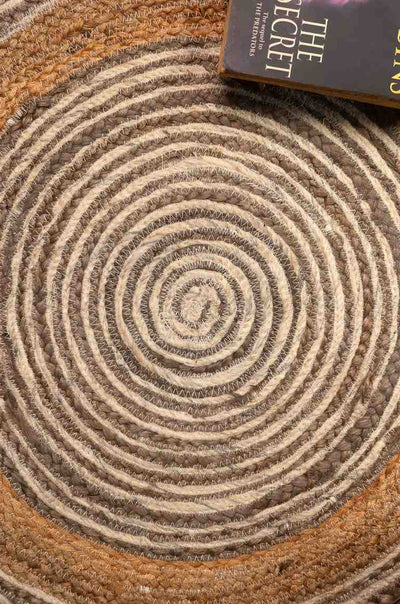 Golden Orbit – Eco-Friendly Round Carpet