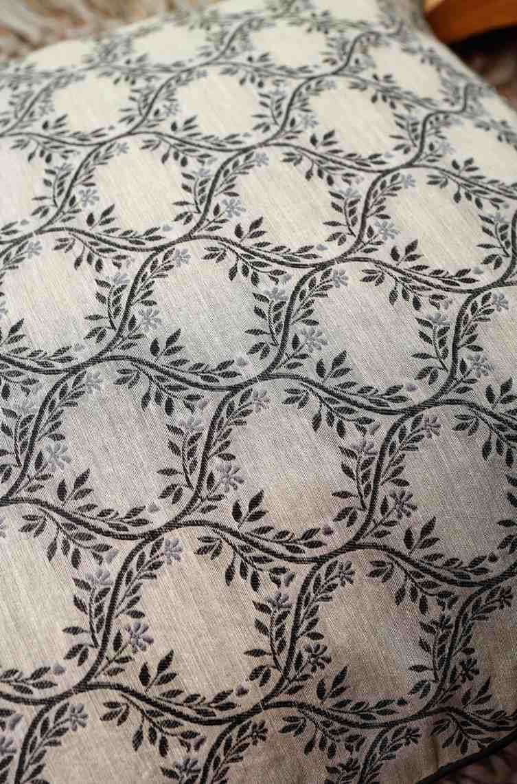 Eternal Lattice – Black & Beige Cushion