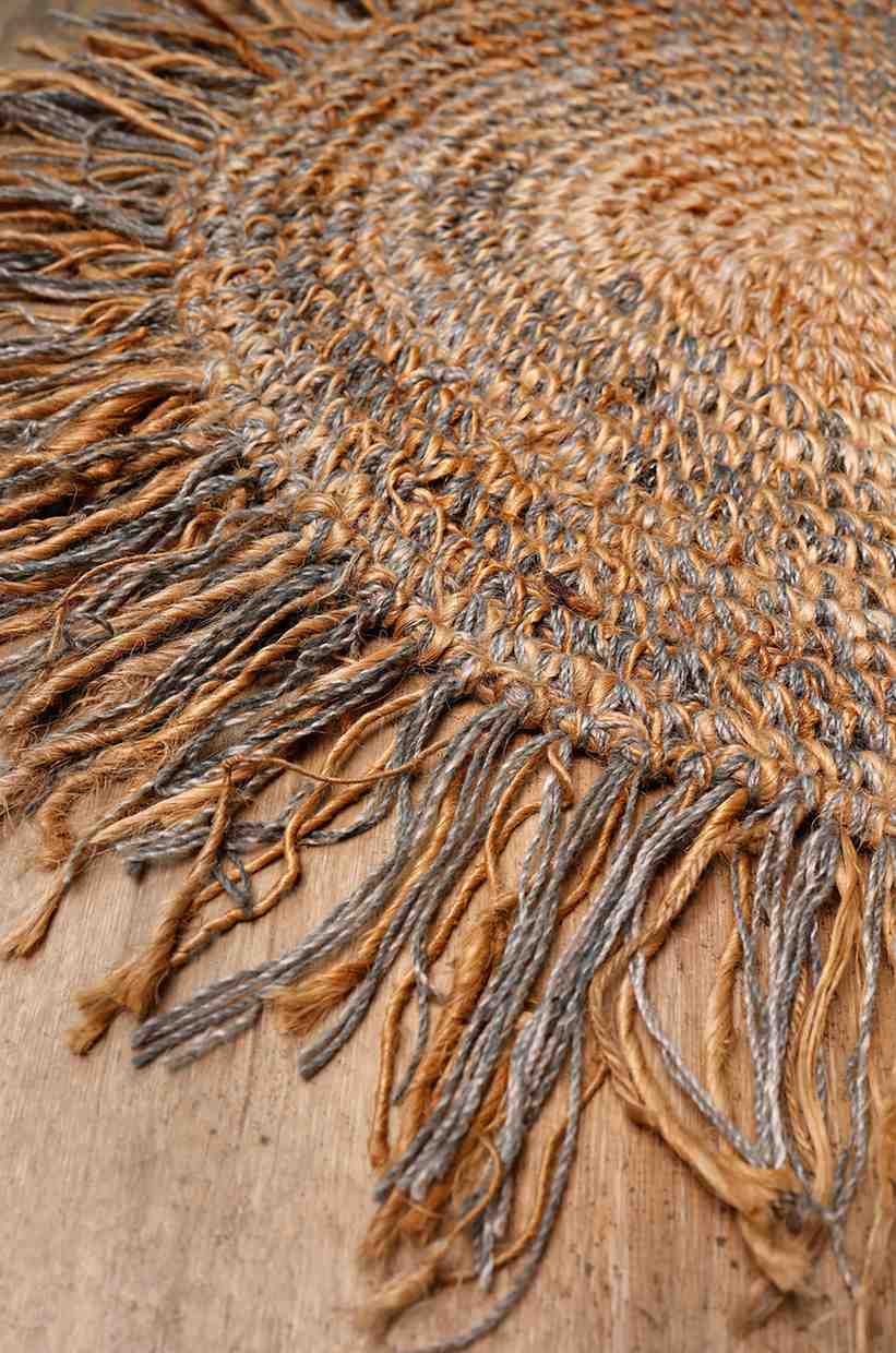Boho Edge – Dual-Tone Braided Mat