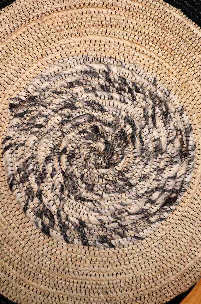 Midnight Spiral – Handcrafted Jute Floor Mat