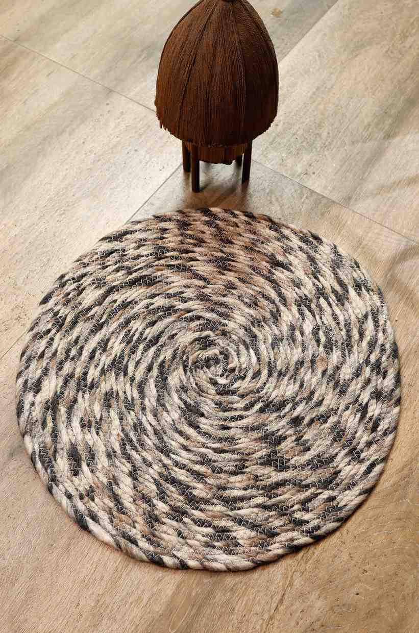 Twist of Nature – Handcrafted Circular Rug
