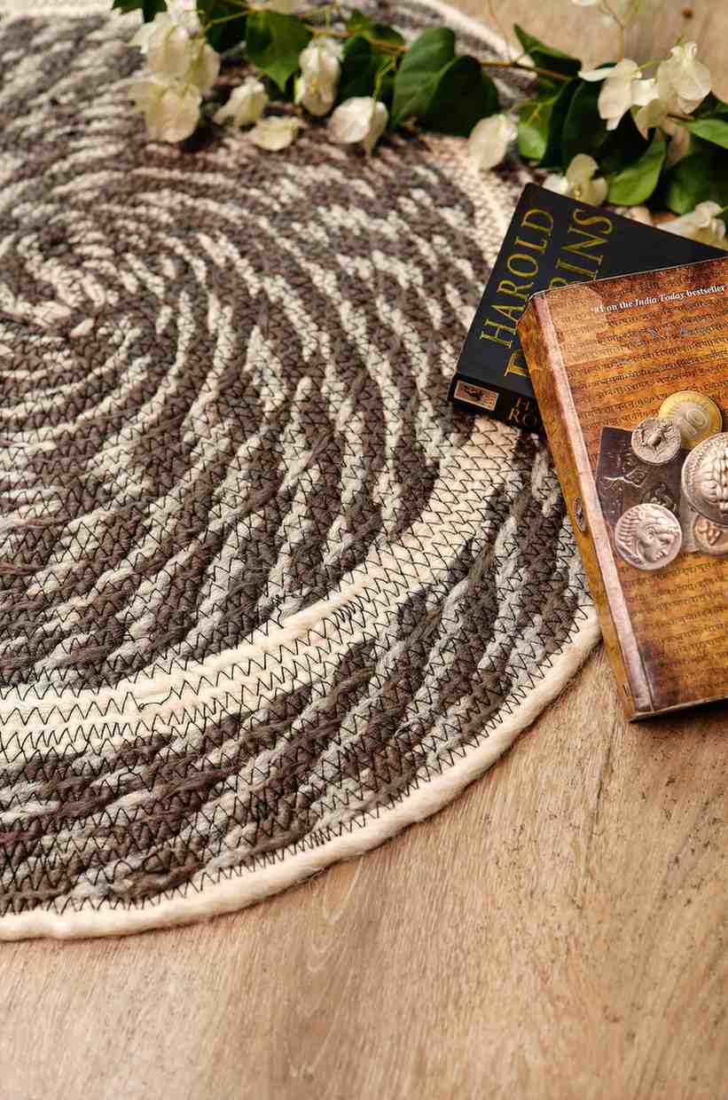 Earthstone Braided Rug – Handcrafted in Cotton