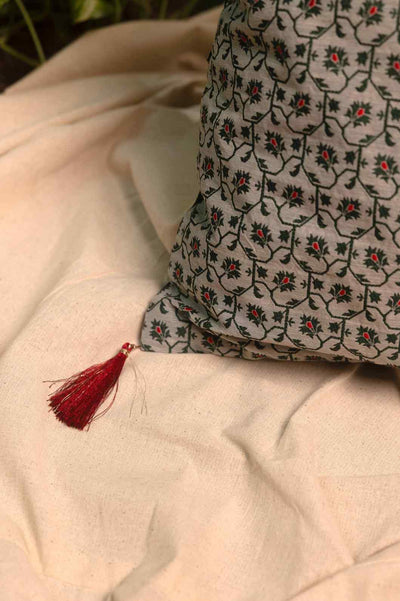 Rustic Trellis – Floral Cushion Cover