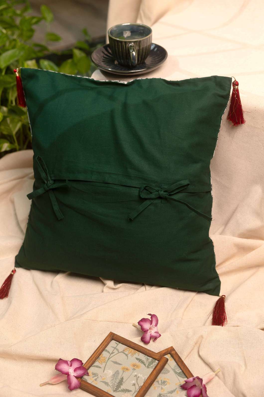 Rustic Trellis – Floral Cushion Cover