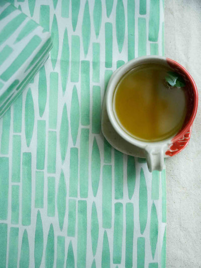 Stylish Tissue Box and Dining Table Runner Combo