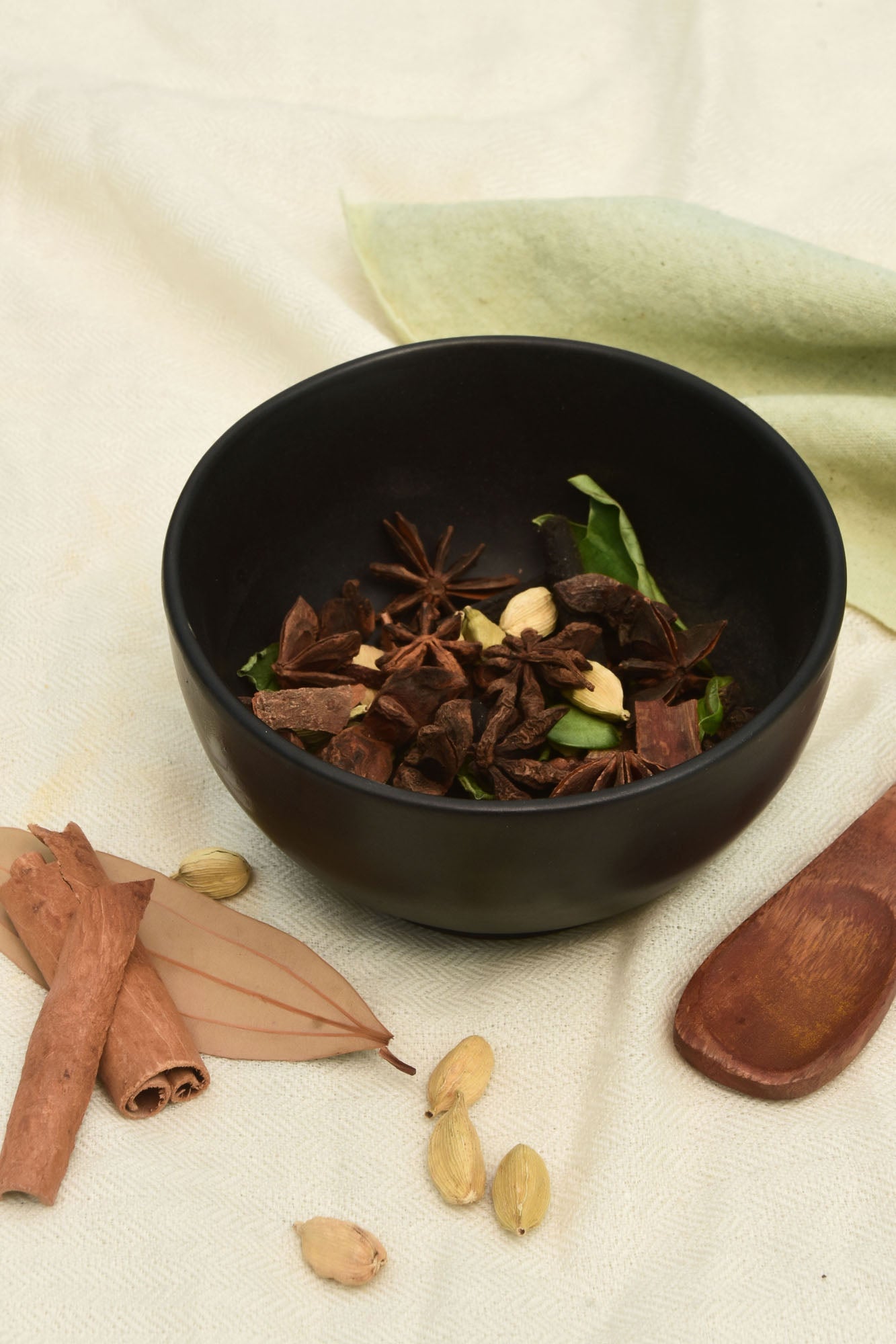 Matte Black  Serving Bowl