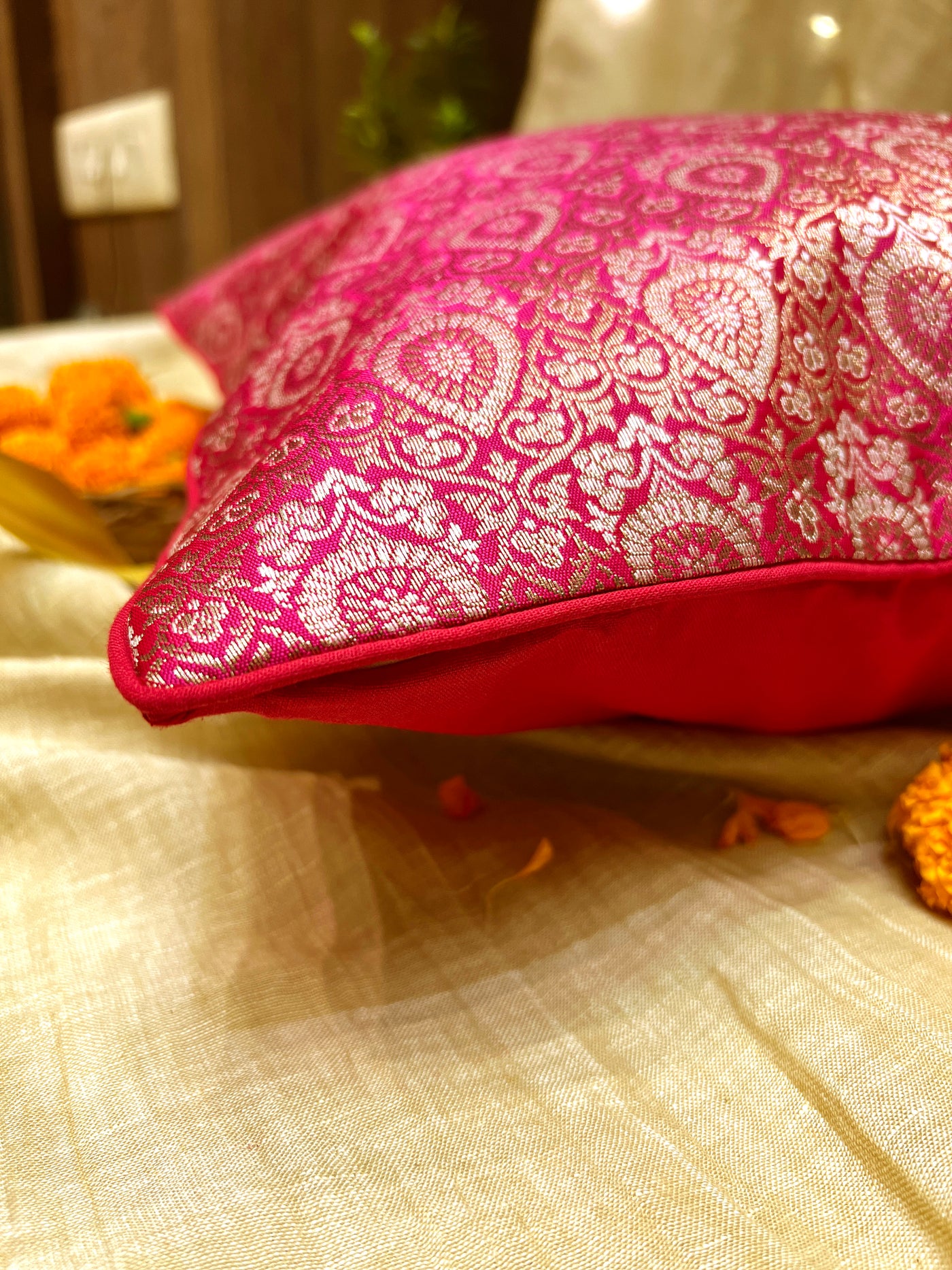 Magenta Blended Silk Brocade Cushion Cover with Paisley Zari Design