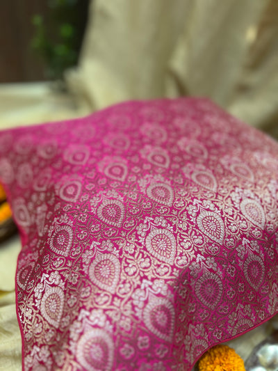 Magenta Blended Silk Brocade Cushion Cover with Paisley Zari Design
