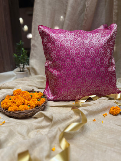 Magenta Blended Silk Brocade Cushion Cover with Paisley Zari Design