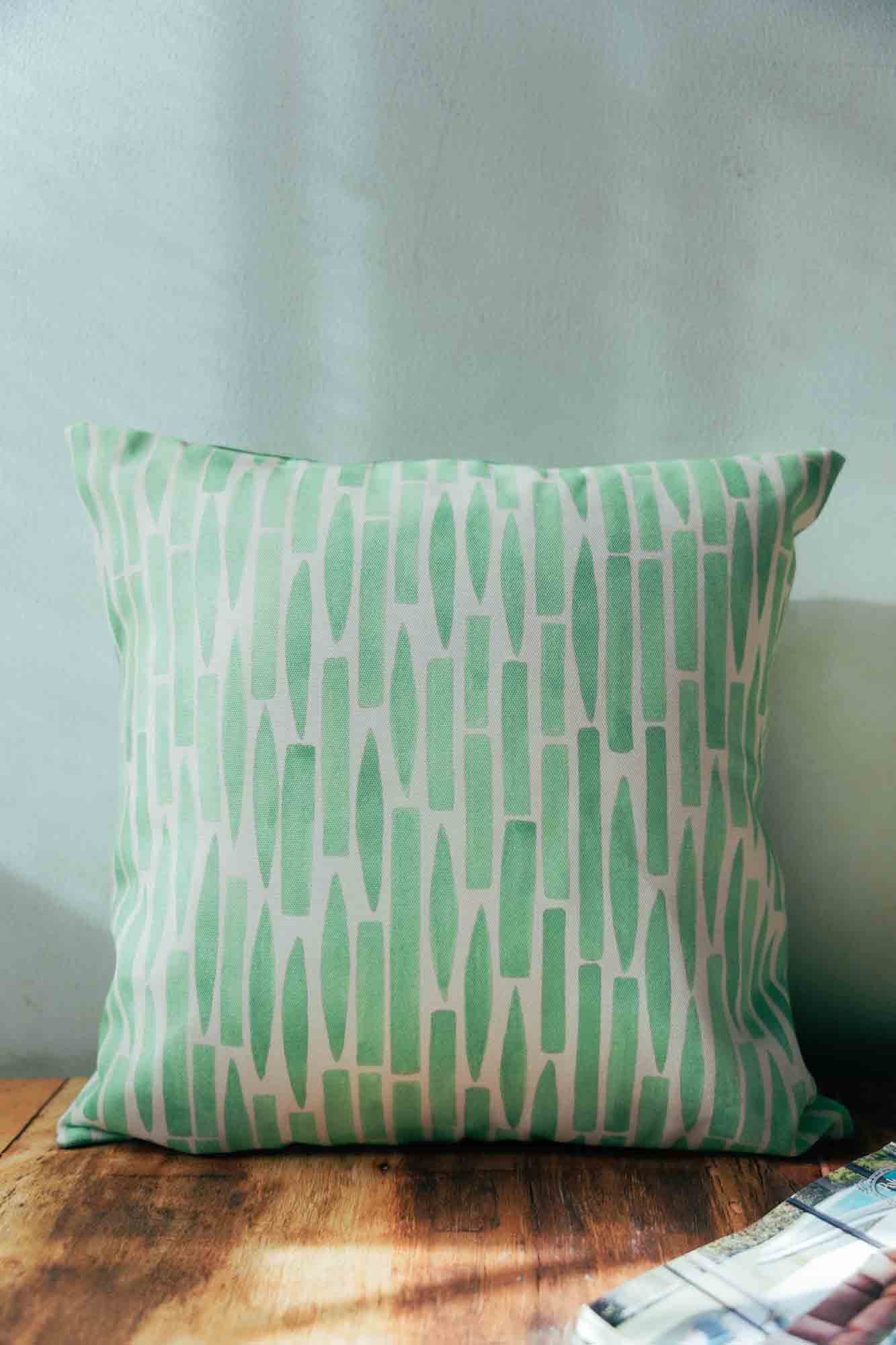 Verdant Green Cushion Cove