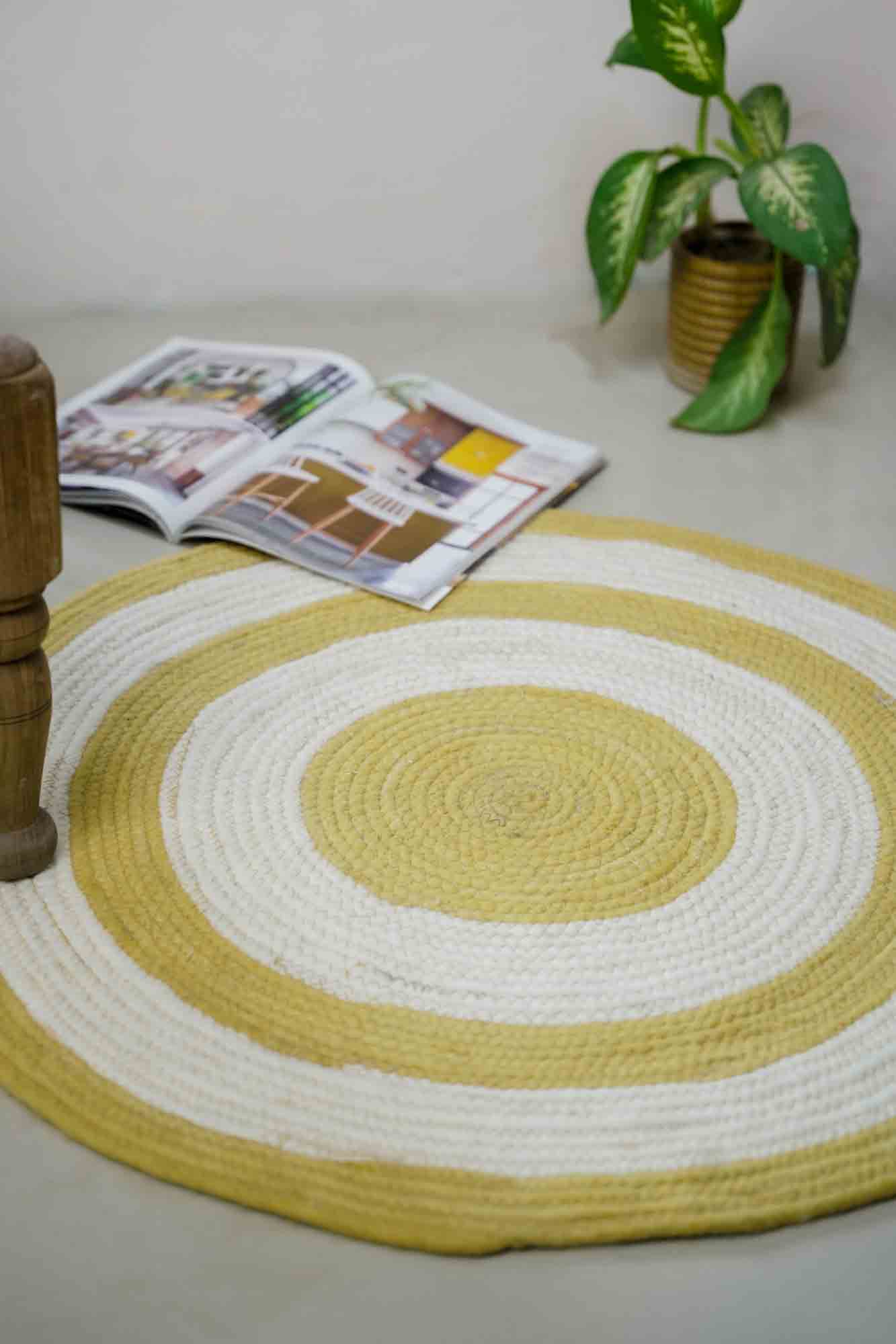 Coastal Comfort: Relaxed Living with Wool Rug Charm