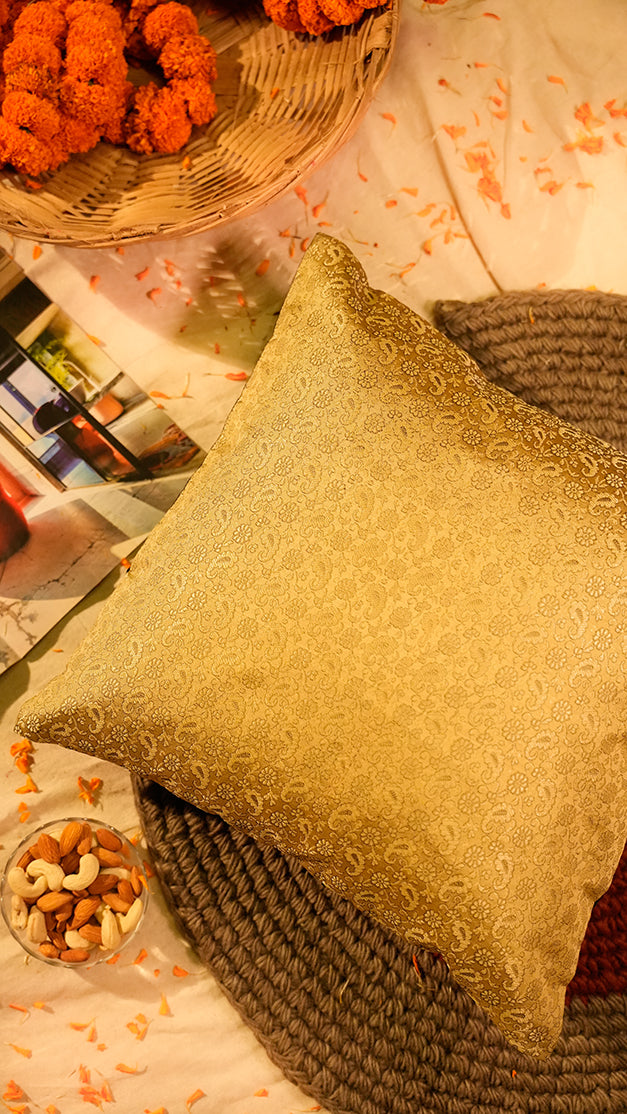 Festive Green Jacquard Delight