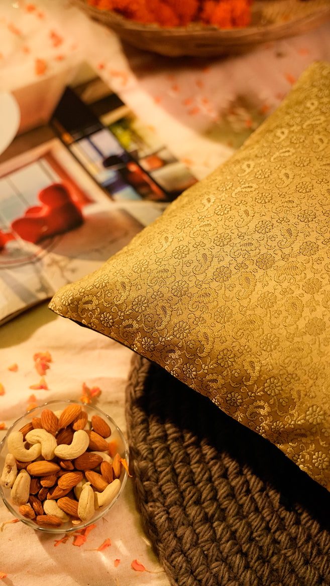 Festive Green Jacquard Delight