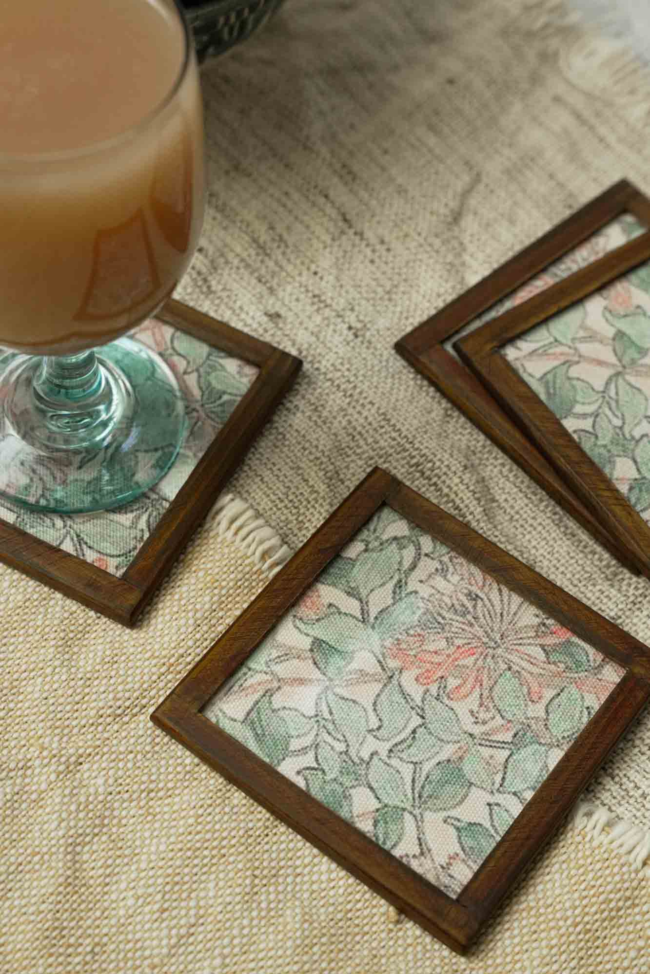 Nature's Weave : Cotton Coaster ( set of 4 pc ) with Coaster Holder