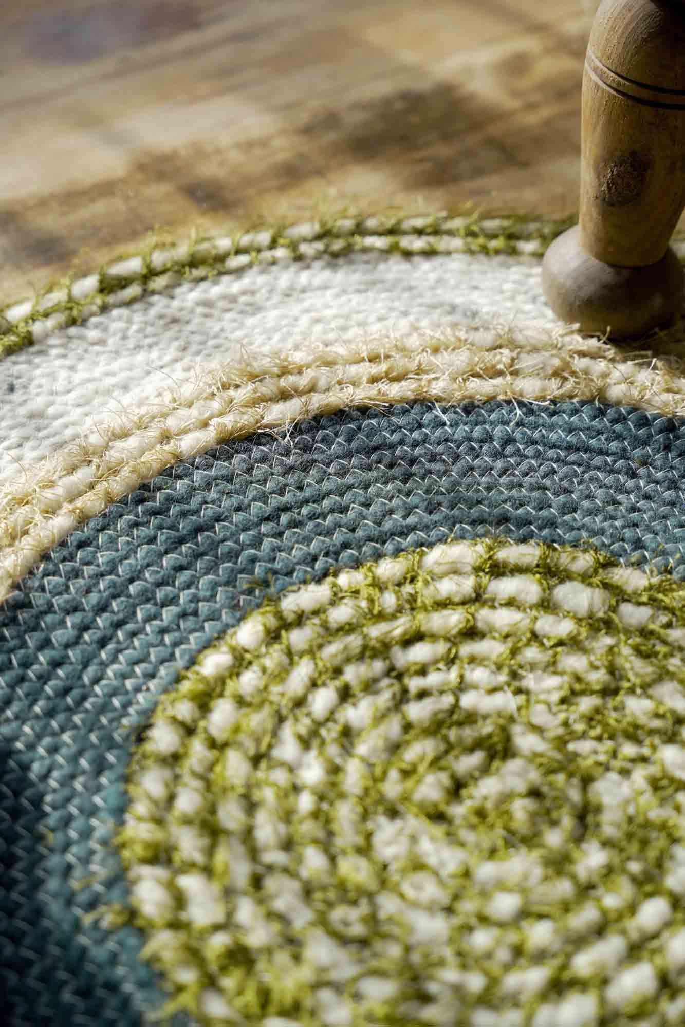 Classic Comfort: Timeless Appeal of Woolen Floor Coverings