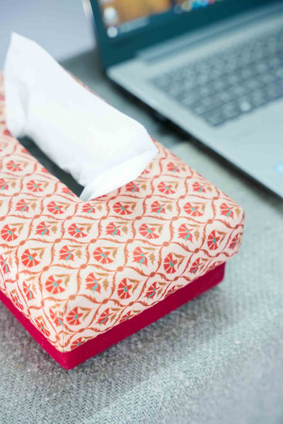 FLORAL HAND WOVEN TISSUE BOX