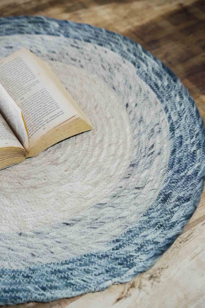 Bohemian Bliss: Free-Spirited Décor with Woolen Rug Magic