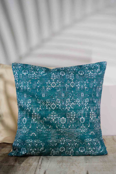 "Classic Comfort : Traditional Pattern Cushion Cover"