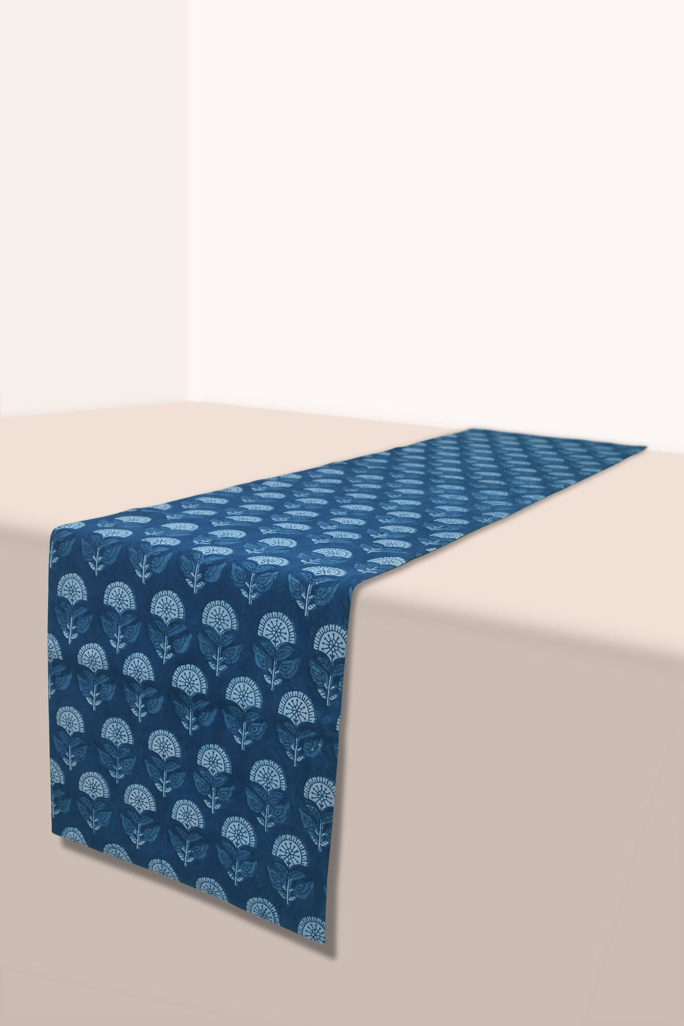 Blomst Table Runner