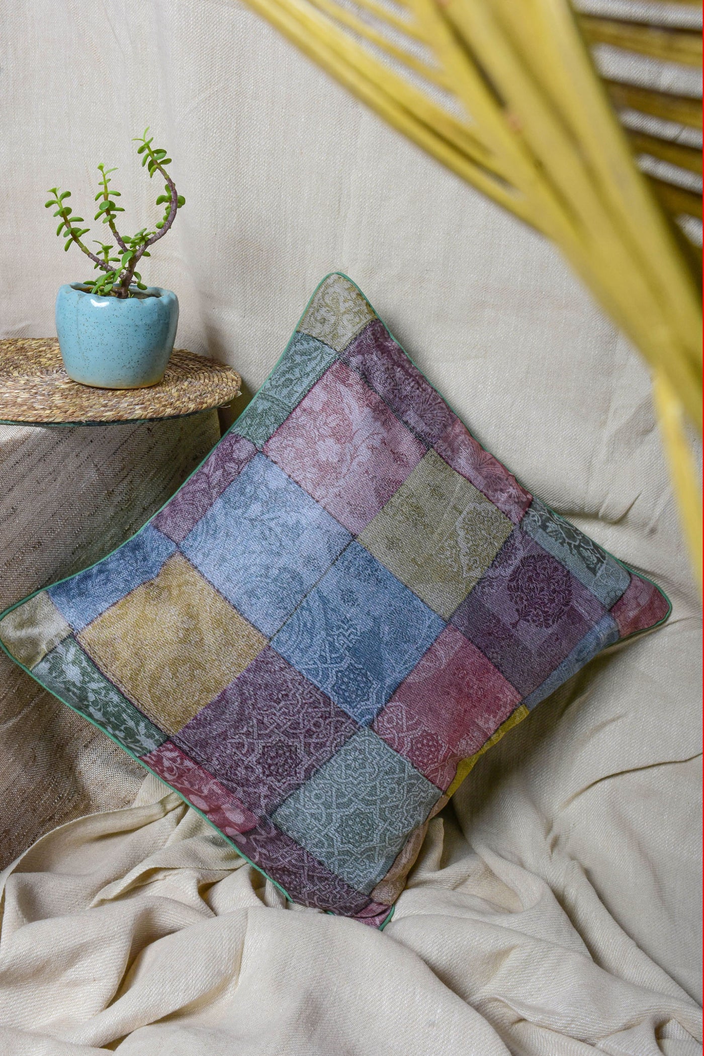 Isin Print Cushion Cover