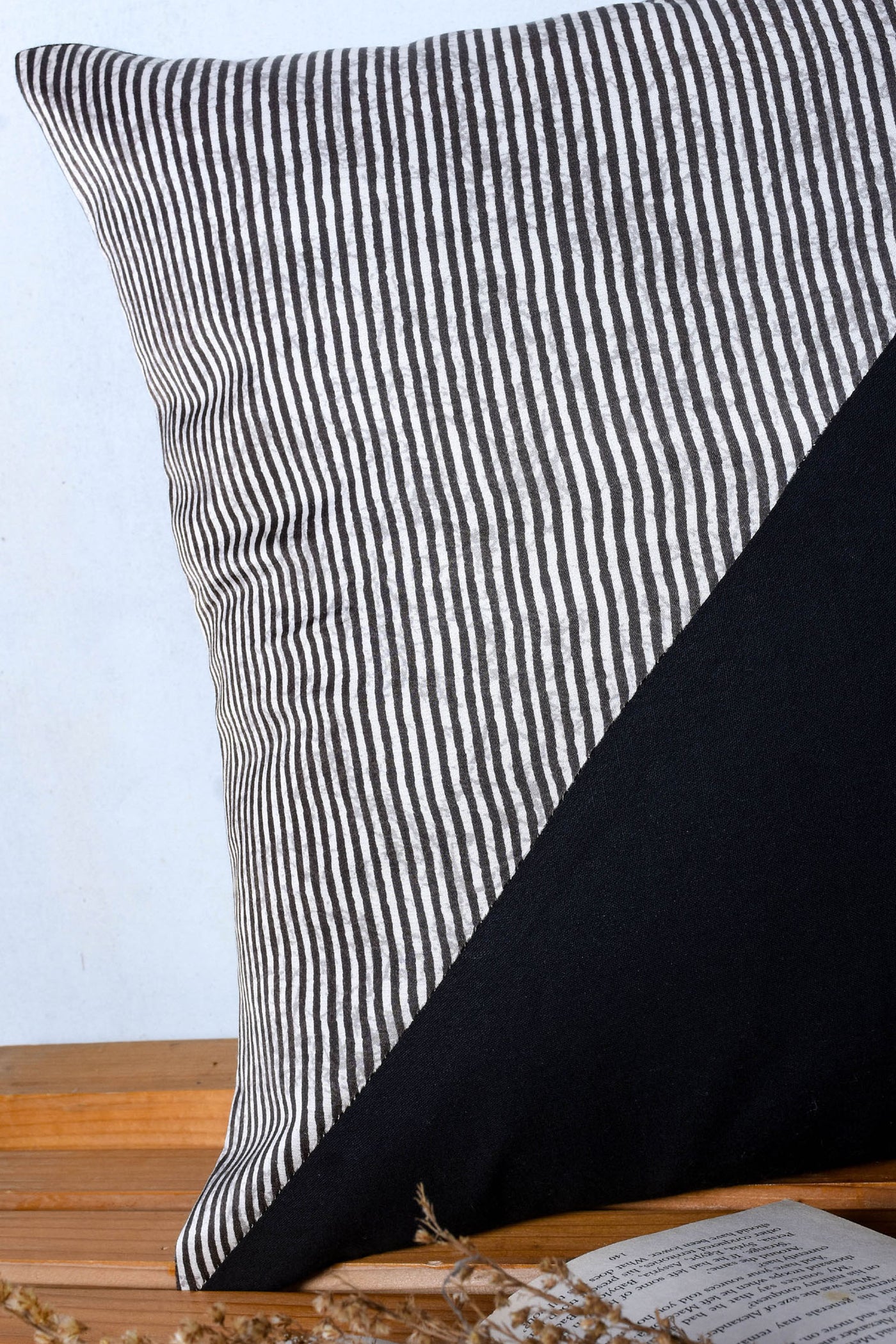 Fartras Cushion Cover