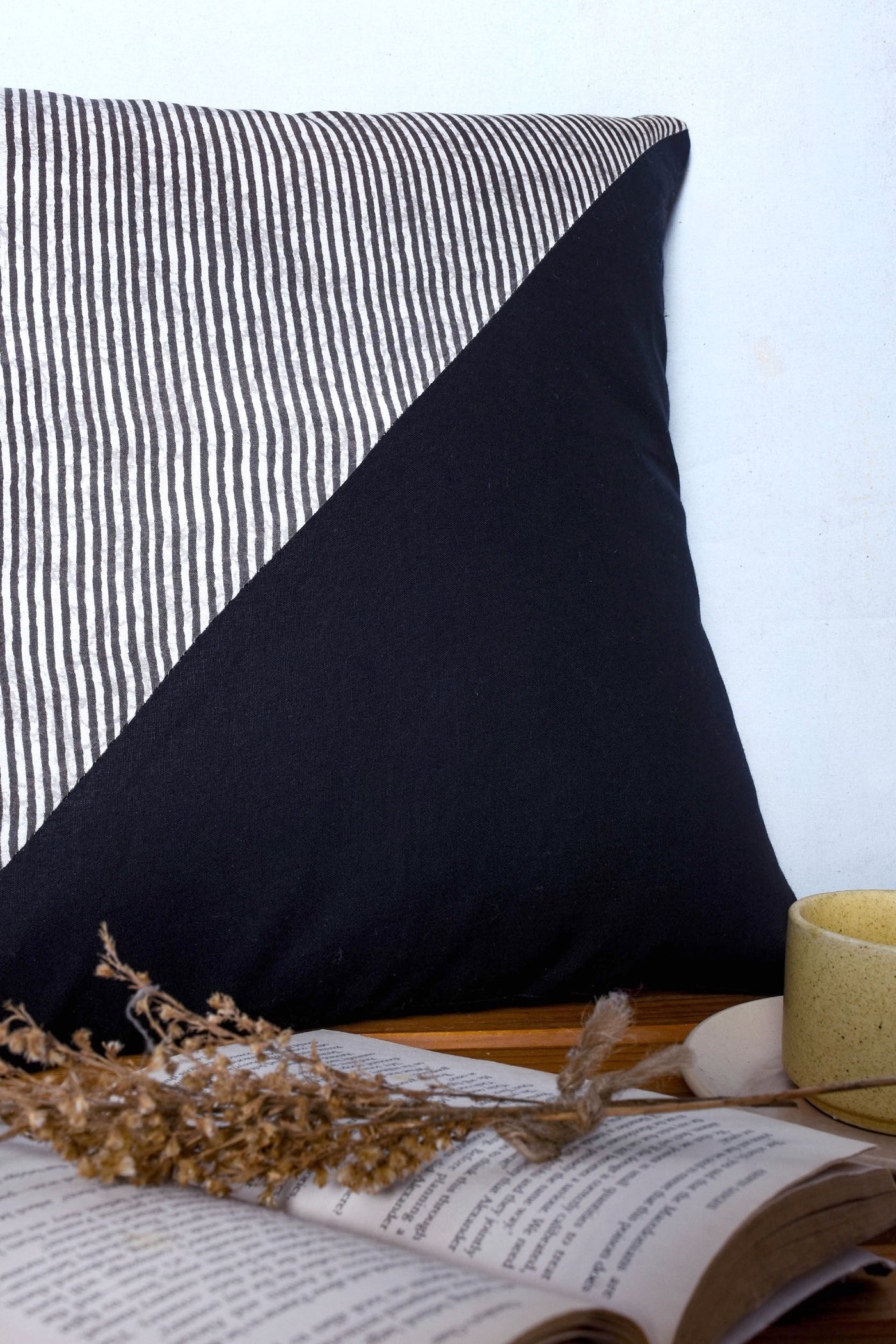 Fartras Cushion Cover