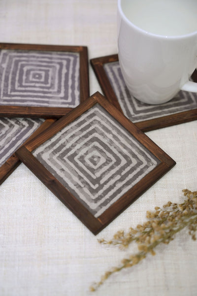 Maze Coasters - Set of 4 pcs  with Coaster Holder