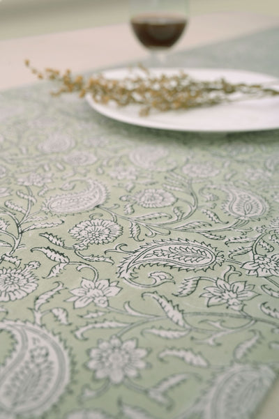 Hoah Table Runner -
