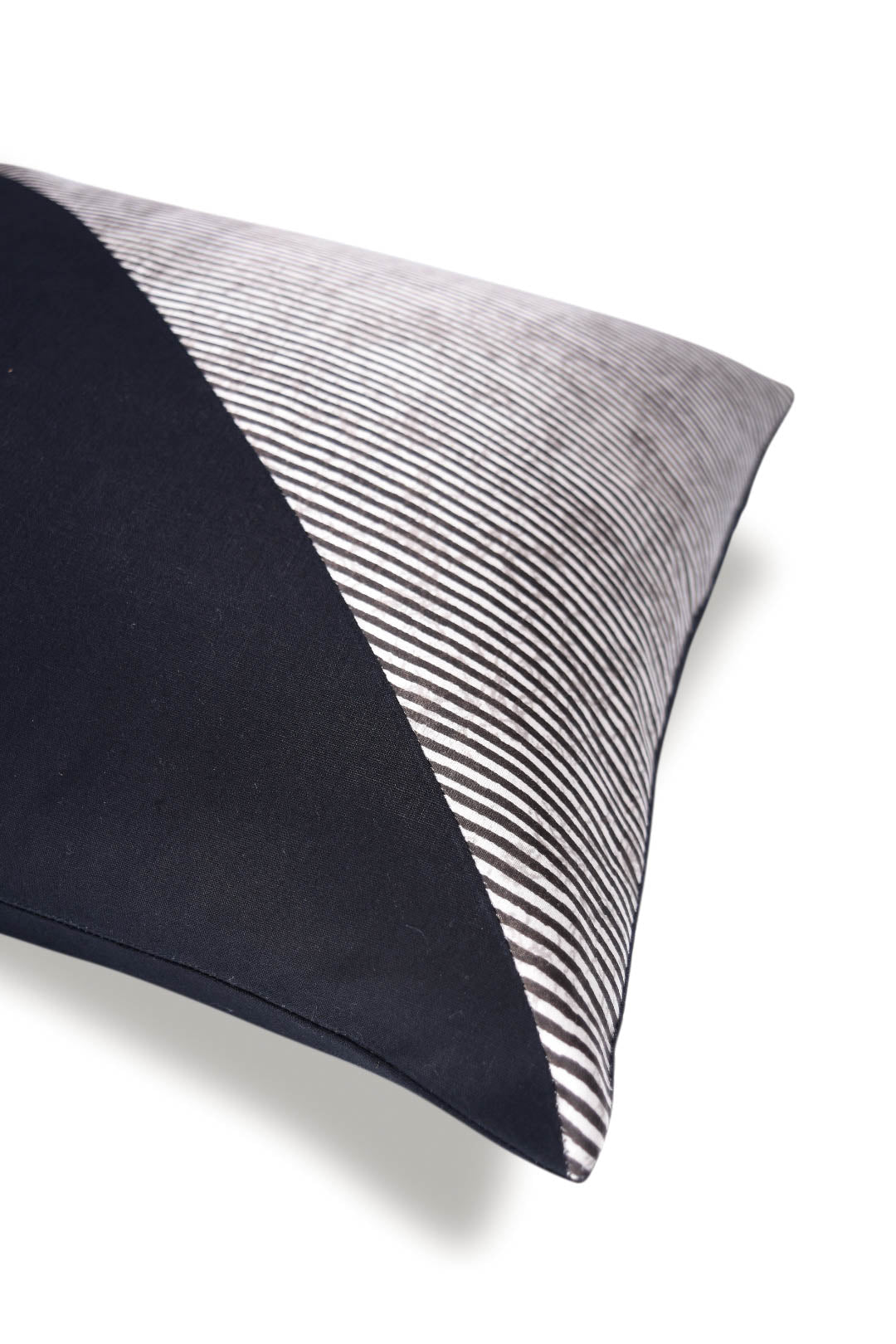 Fartras Cushion Cover