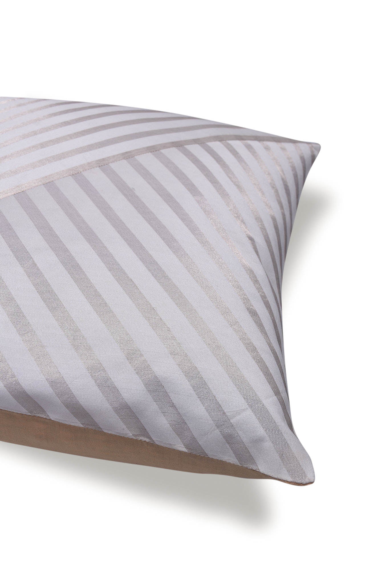 Listra Cushion Cover
