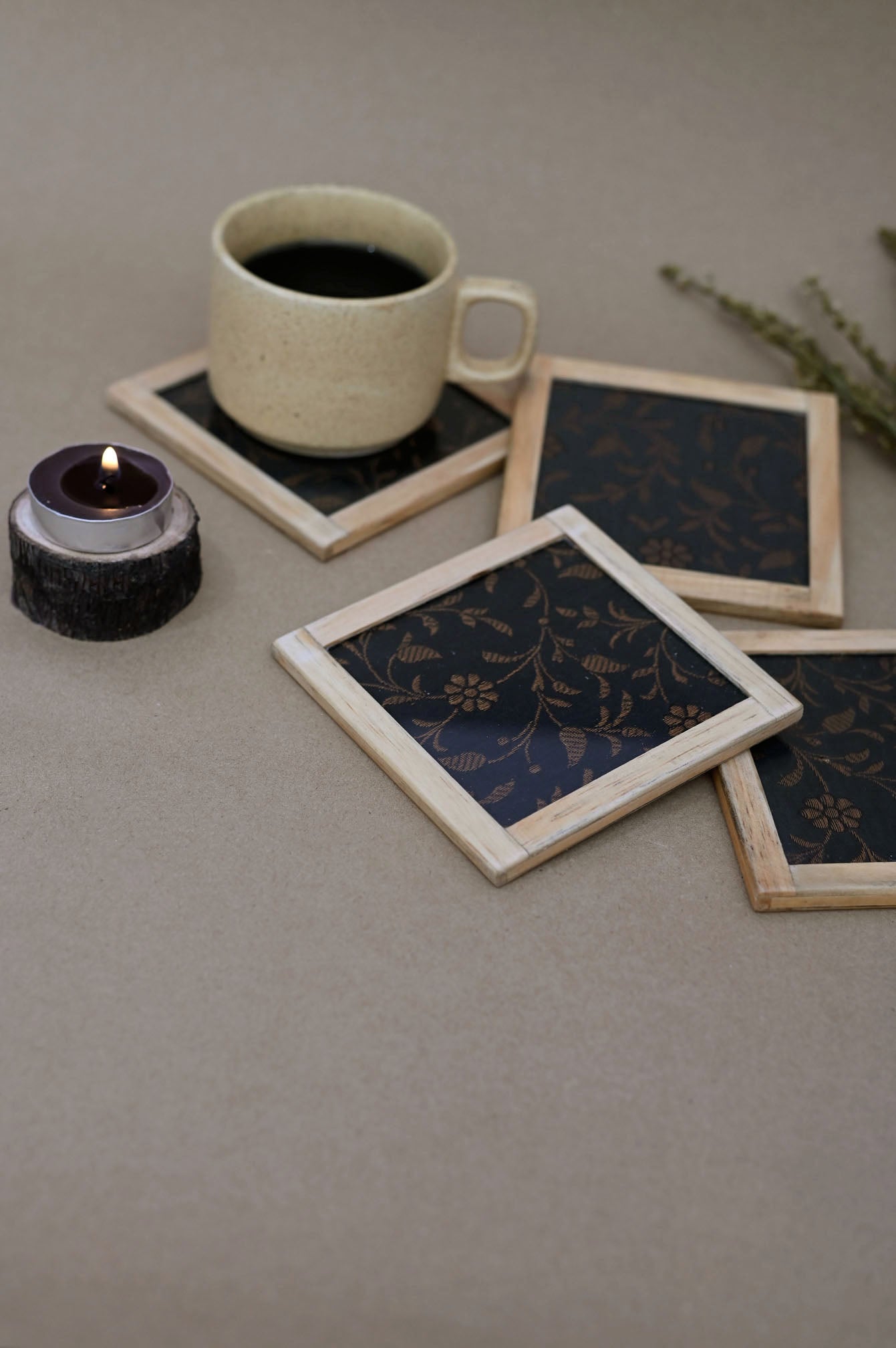 Rustic Coasters - Set of 4 pcs with Coaster Holder