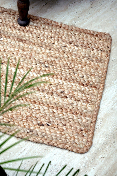 Dyra Rug
