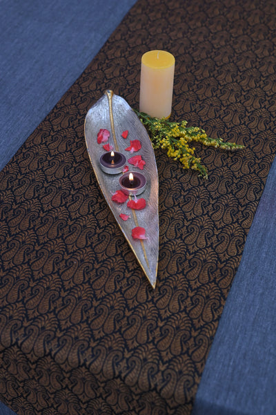 kringi Table Runner